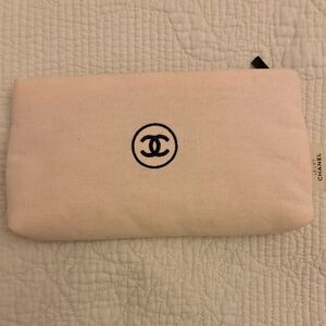 CHANEL Le Lift Canvas Makeup Pouch Cosmetic Bag Cream CC Logo